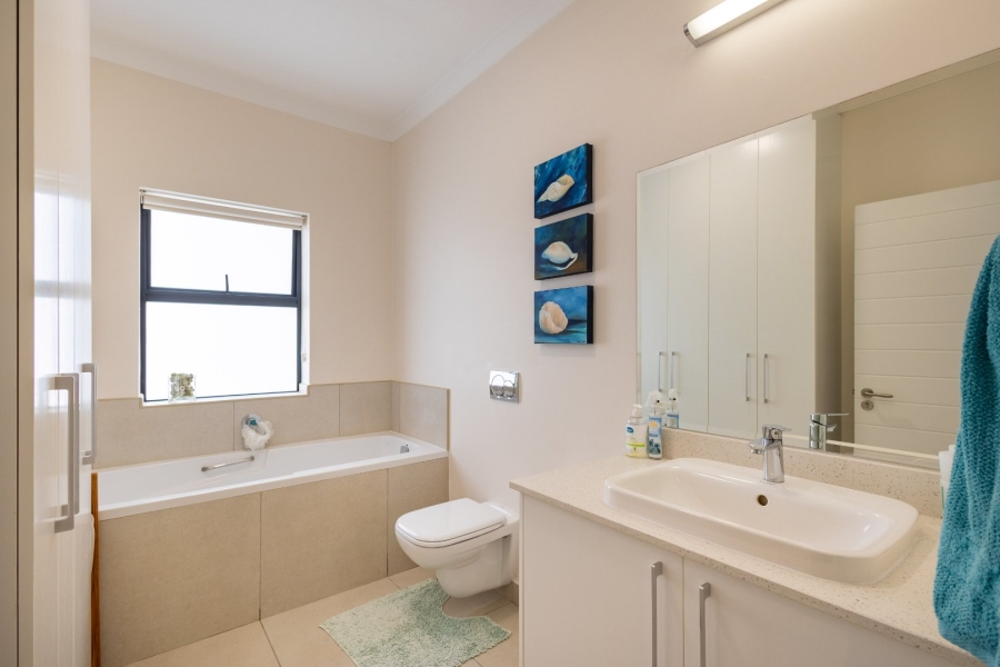 2 Bedroom Property for Sale in Keurboomstrand Western Cape